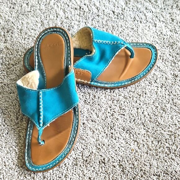 UGG Blue and Brown Sandals Flip Flops 11 - Picture 1 of 7